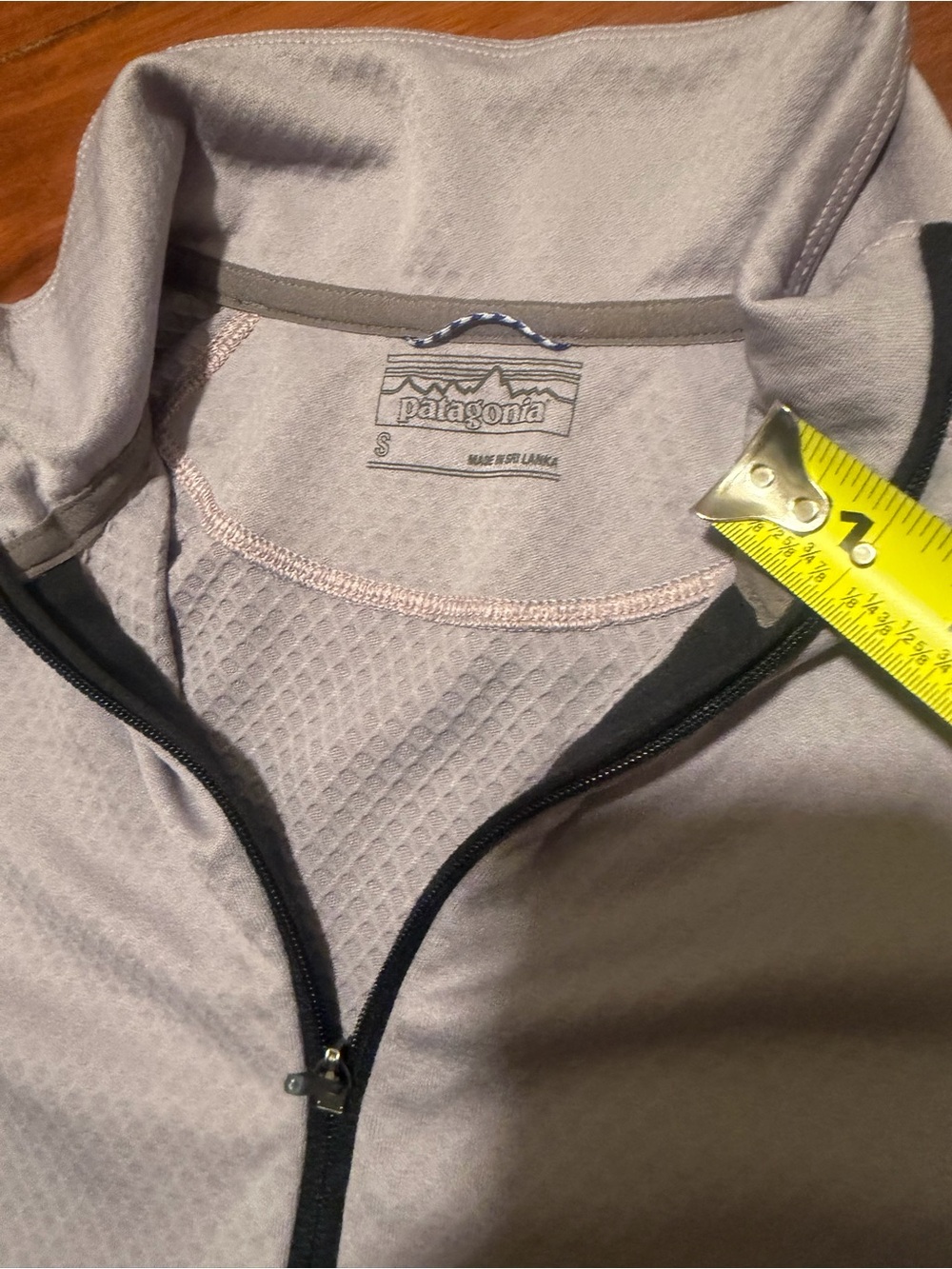 Patagonia Light Gray Women's Half-Zip Performance Pullover - Picture 5 of 7